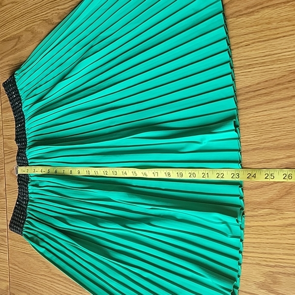 Jon & anna midi pleated skirt size large color green - Picture 9 of 11
